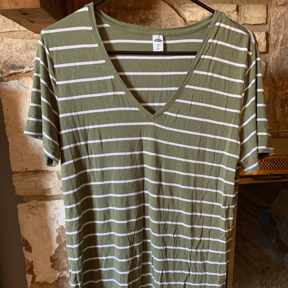 ✨3 for $25✨ Old Navy Luxe V-neck